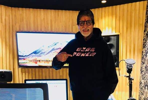 Consider Delhi like my home, says Amitabh Bachchan as fans cheer