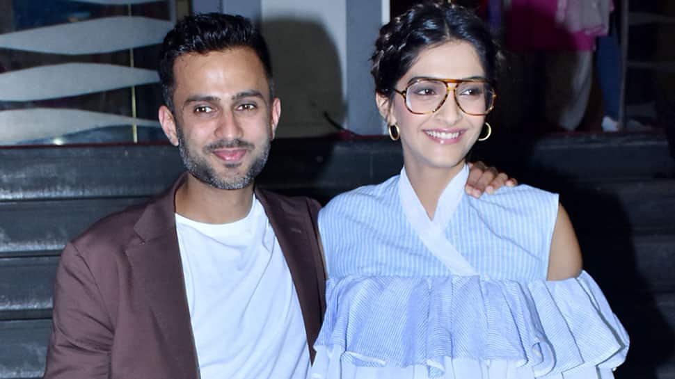 Sonam Kapoor reveals why Anand Ahuja got &#039;promoted&#039; to become her hubby on &#039;National Boyfriend Day&#039;—See pic