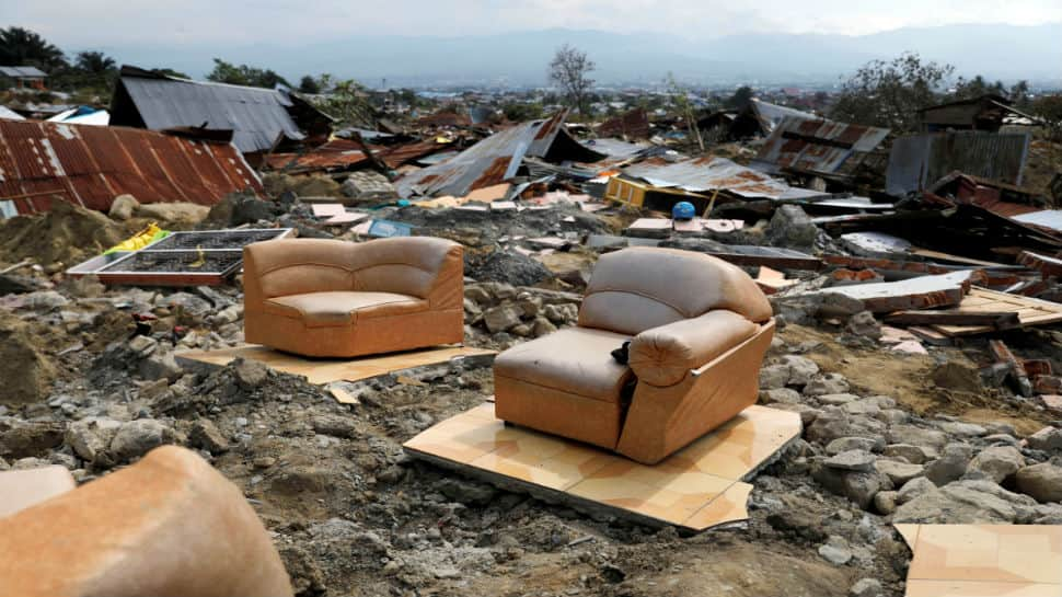 Indonesia earthquake, tsunami toll climbs to 1,424