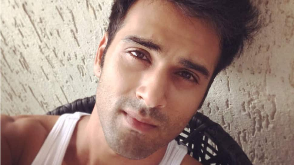 Weed out toxic people from Bollywood, says Pulkit Samrat