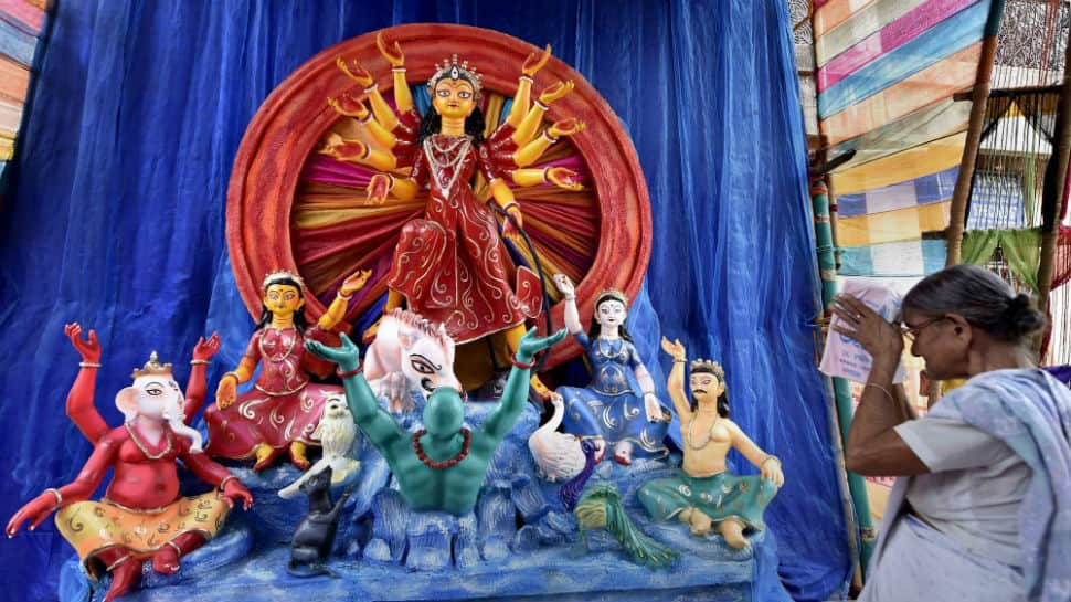 Durga Puja: 8000 cops, 74 additional CCTVs to keep close watch on Kolkata