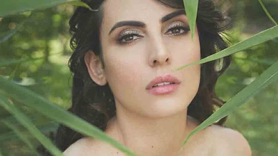 Former Bigg Boss contestant Mandana Karimi accuses Kya Kool Hai Hum 3 director Umesh Ghadge of on-set harassment