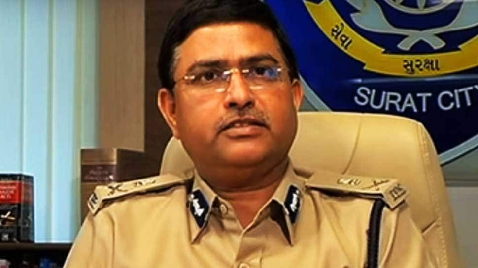 CBI files FIR against special director Rakesh Asthana accused in bribery case