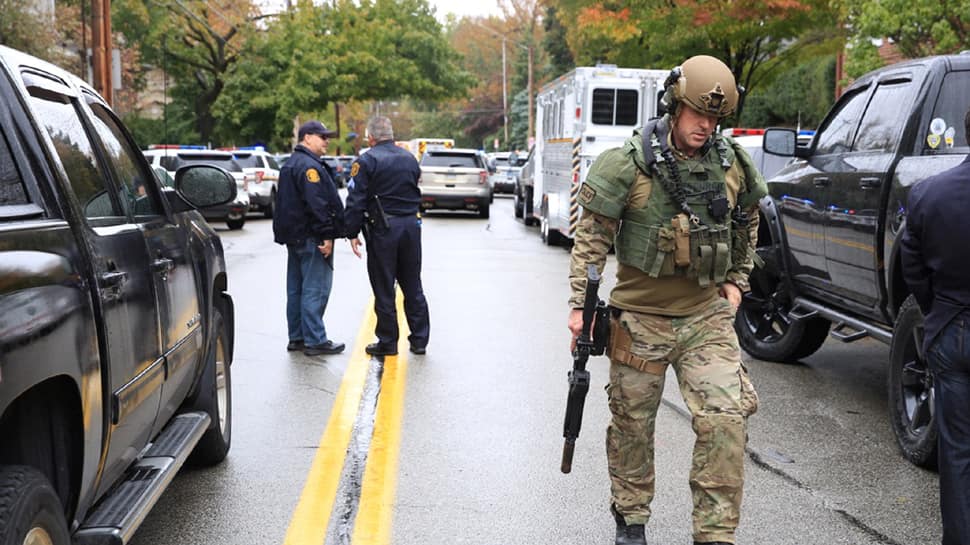 Gunman kills at least 8 at Pittsburgh synagogue in US, yells &#039;all Jews must die&#039;