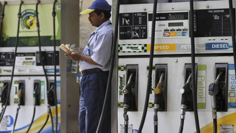 Fuel prices continue to decline; petrol at Rs 80.04 per litre in Delhi, Rs 85.54 in Mumbai