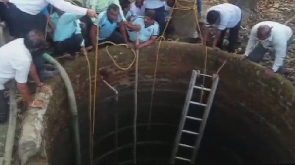 Maharashtra: Five including two fire officials drown in well sludge