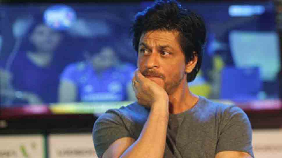 Shah Rukh Khan&#039;s fan slashes self after failing to meet superstar 