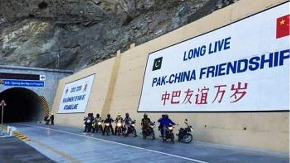 Despite India&#039;s objection, Pakistan-China bus service flagged off from Lahore