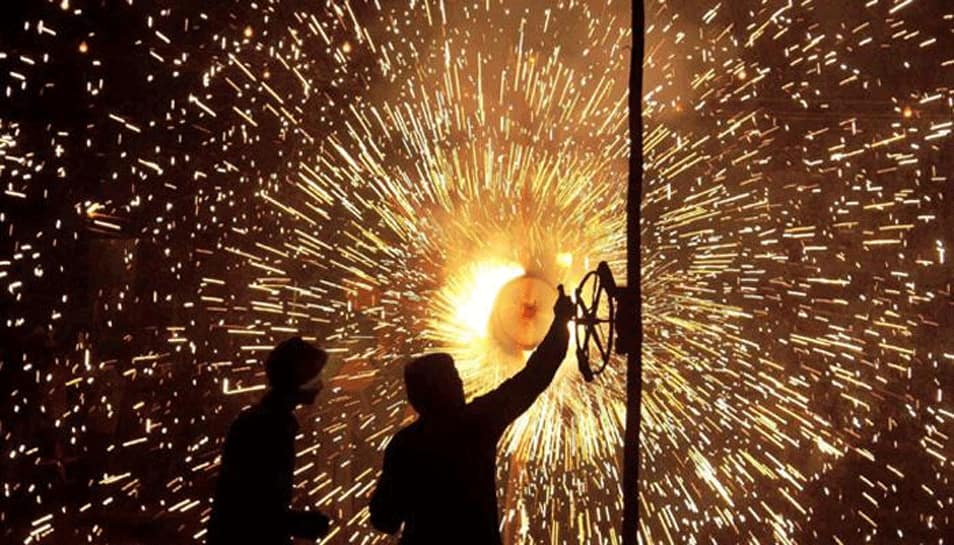 Indian Medical Association advises people to avoid firecrackers, alcohol this Diwali