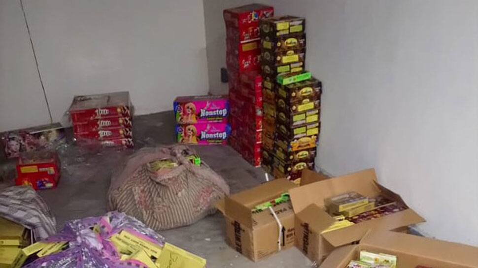 Around 240 kgs of firecrackers seized from Delhi&#039;s Dwarka