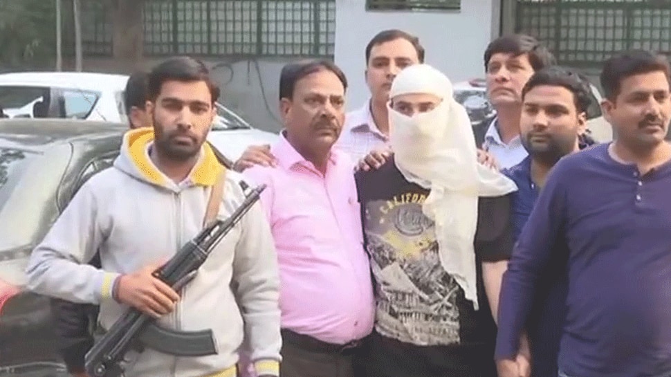 Hizbul Mujahideen operative involved in killing of J&amp;K sub-inspector nabbed in Delhi 