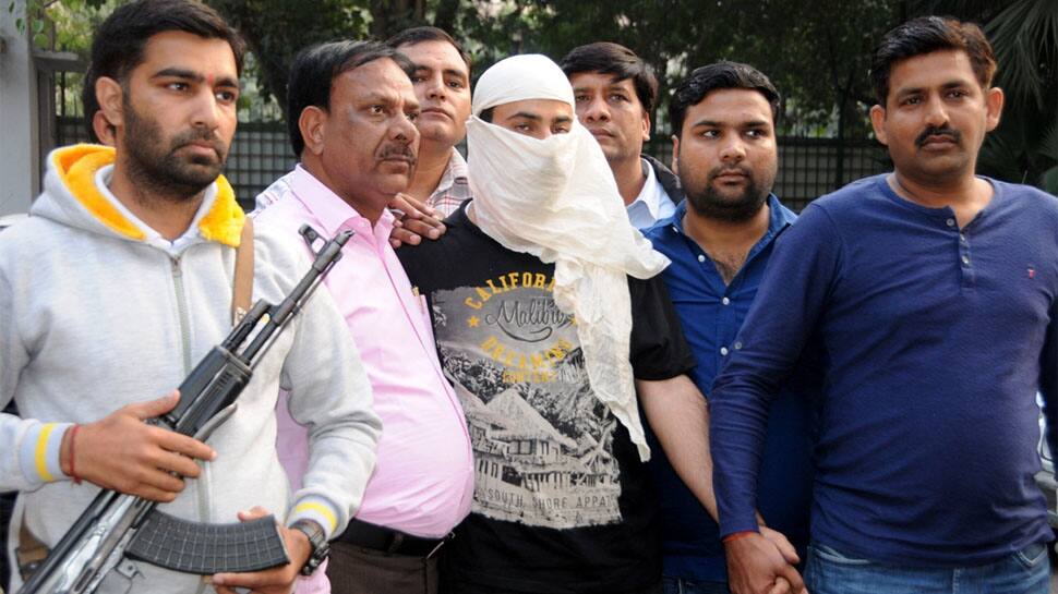 Police on lookout for arrested Hizbul terrorist&#039;s girlfriend who assisted in CID officer&#039;s murder