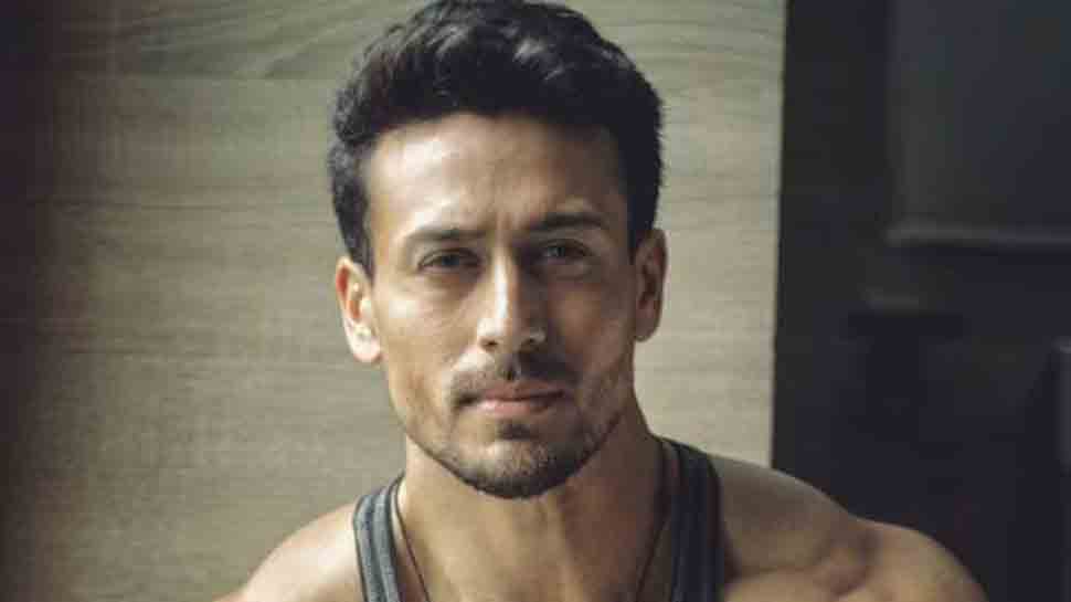 Would like to work with Omung Kumar in a film: Tiger Shroff