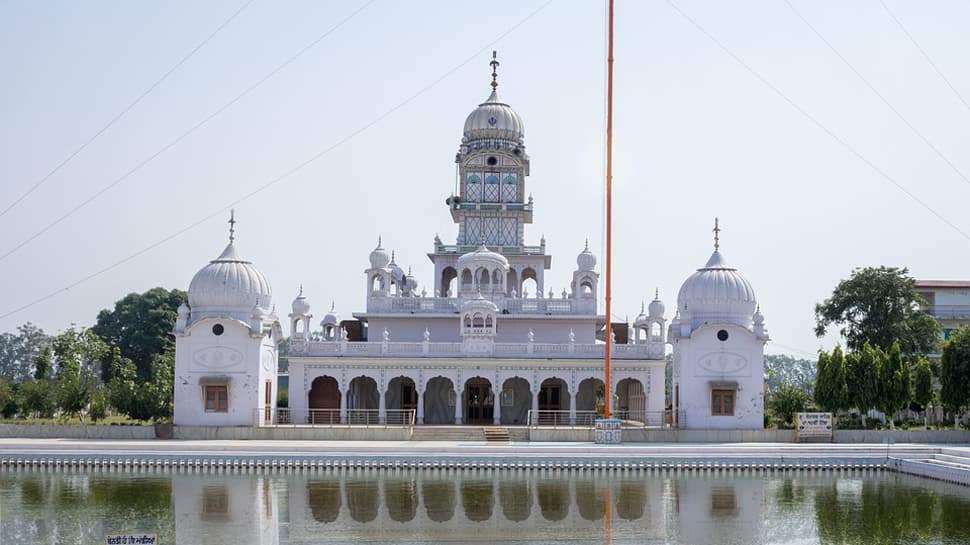 Indian officials barred from entering gurdwaras in Pakistan over screening of film