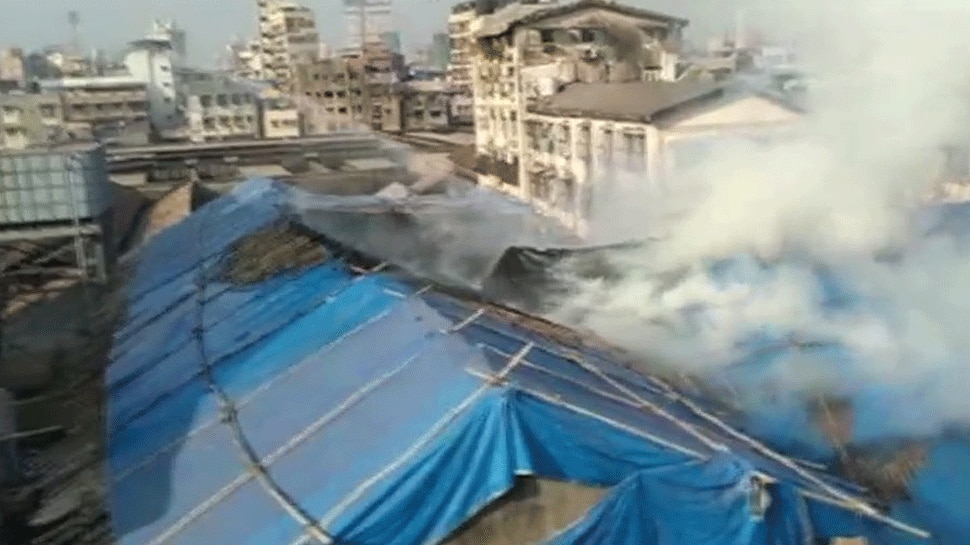 Fire breaks out in Mumbai&#039;s Mangaldas Market