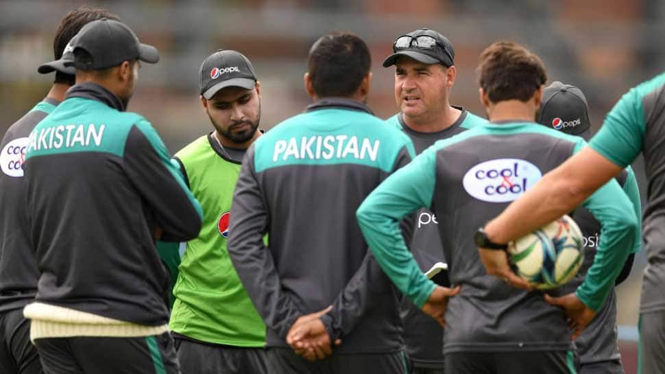 Mickey Arthur seeks help from sports psychologist to fix Pakistan&#039;s &#039;pressure&#039; problem