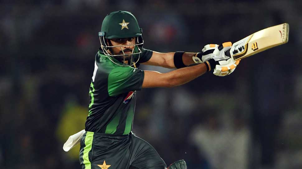 Pakistani cricketer Babar Azam takes on journalist Zainab Abbas over &#039;son&#039; tweet