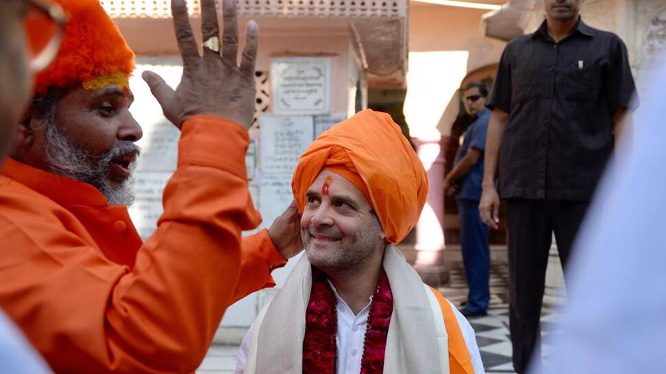 Rahul Gandhi reveals his caste and gotra in Rajasthan&#039;s Pushkar temple