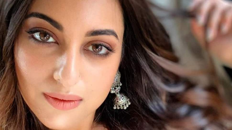 Sonakshi Sinha turns &#039;rebel princess&#039; for a magazine