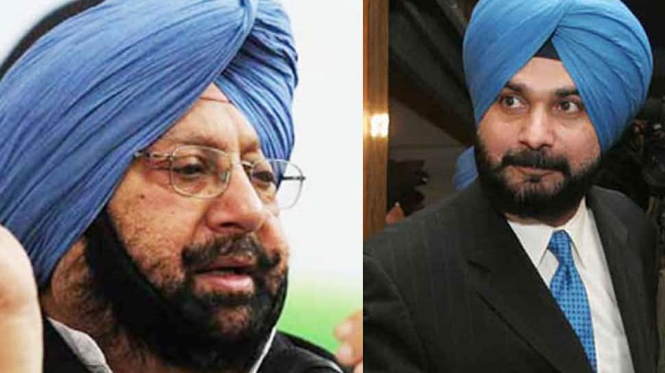 Sidhu pays obeisance to Kartarpur Sahib at Indo-Pak border