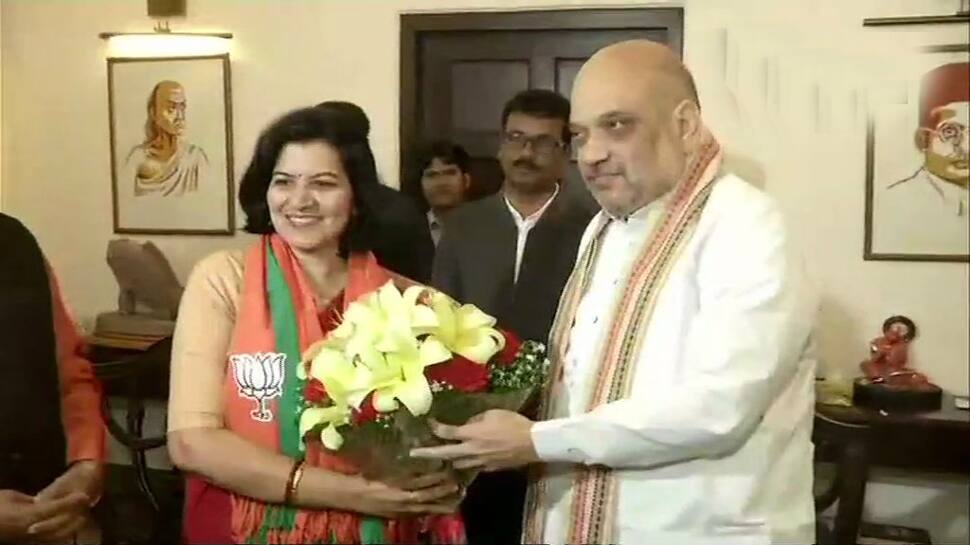 Former Odisha cadre IAS officer Aparajita Sarangi joins BJP in presence of Amit Shah