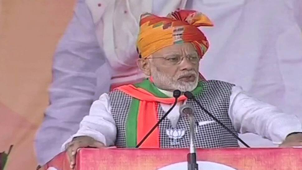 Rajasthan assembly elections: It&#039;s a contest between &#039;Kamdar&#039; and &#039;Naamdar&#039;, says PM Narendra Modi 