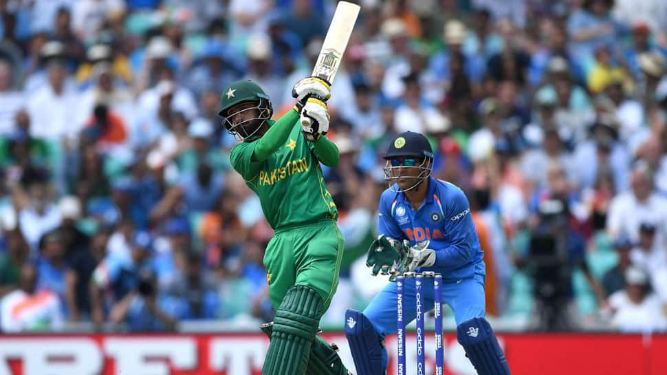 Pakistan opener Mohammad Hafeez retires from Test cricket