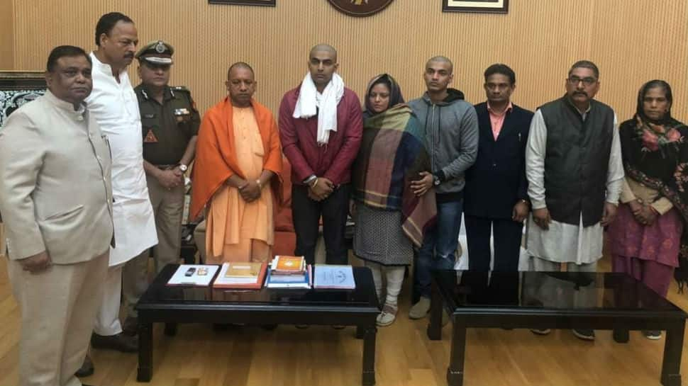 Yogi Adityanath meets family of UP cop killed in Bulandshahr violence