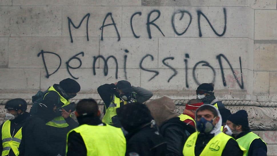 Fearing more protests, France to close Eiffel Tower, Louvre over weekend