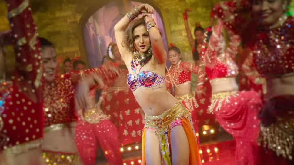 Chamma Chamma : Elli AvrRam gives a sizzling twist to Urmila Matondkar&#039;s song—Watch 