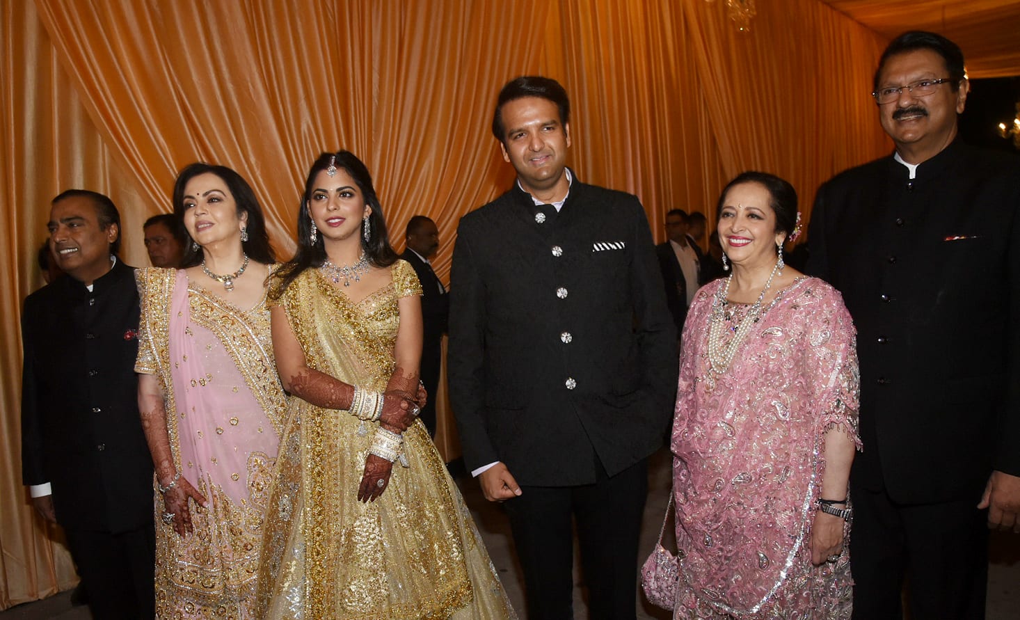 mukesh ambani daughter wedding pictures