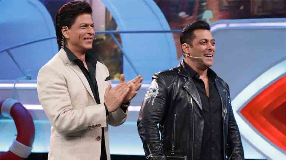 Bigg Boss 12 Weekend Ka Vaar written updates: Shah Rukh Khan, Salman together set BB 12 stage on fire