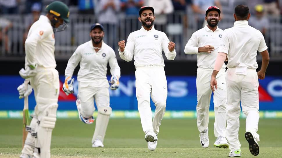 Virat Kohli &#039;out of control&#039;, claims former Australian batsman Michael Hussey   