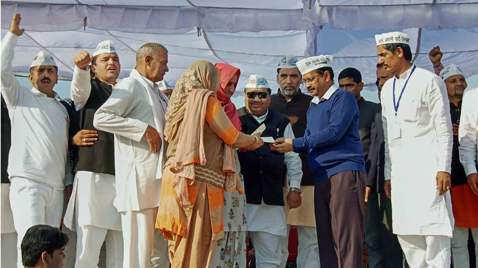 Group of protesters try to disrupt Delhi CM Arvind Kejriwal&#039;s public meeting in Sonipat