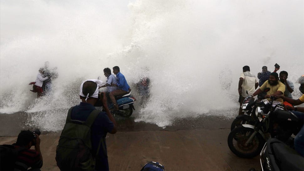 Cyclone Phethai makes landfall in Andhra Pradesh&#039;s East Godavari district