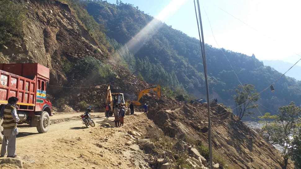 7 killed, several injured in Uttarakhand road accident