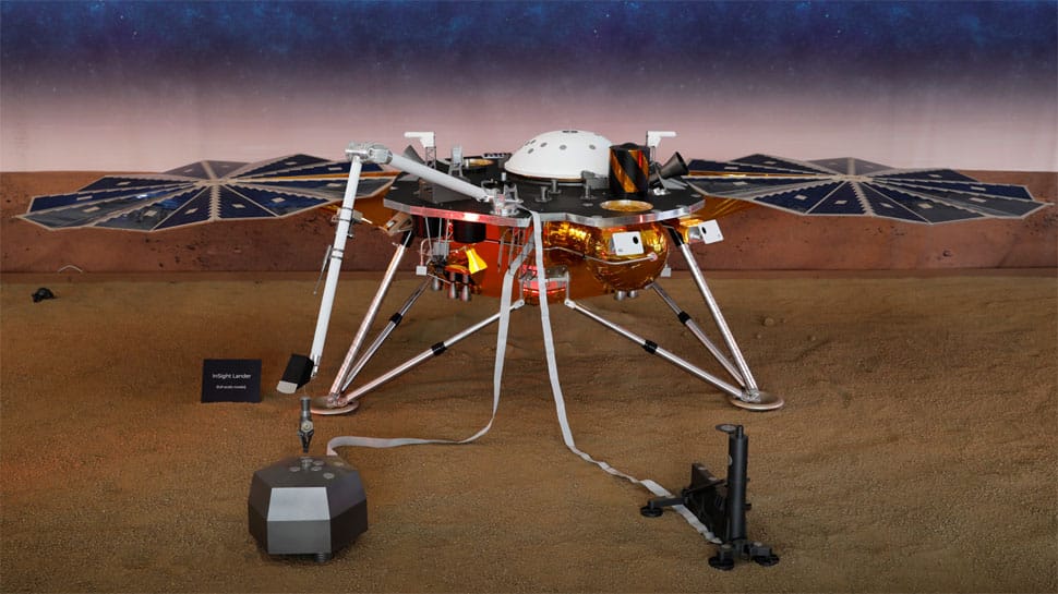 NASA&#039;s InSight lander places first instrument on Mars