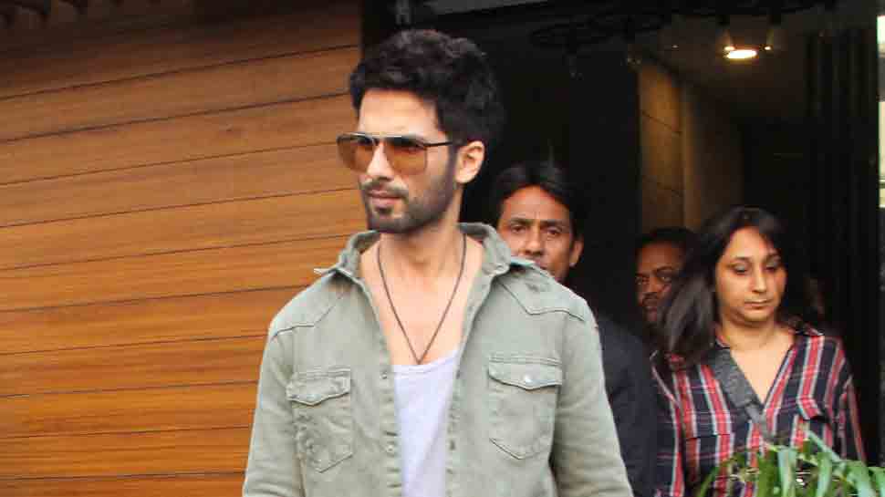Shahid Kapoor rocks the casual look as he steps out after photoshoot