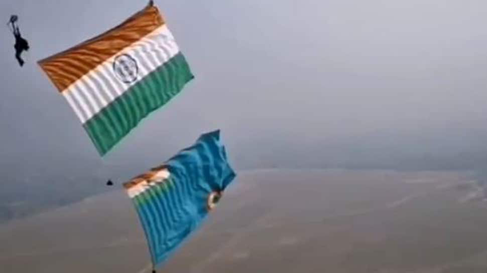 IAF skydiving team creates record by jumping from aircraft with twin flags