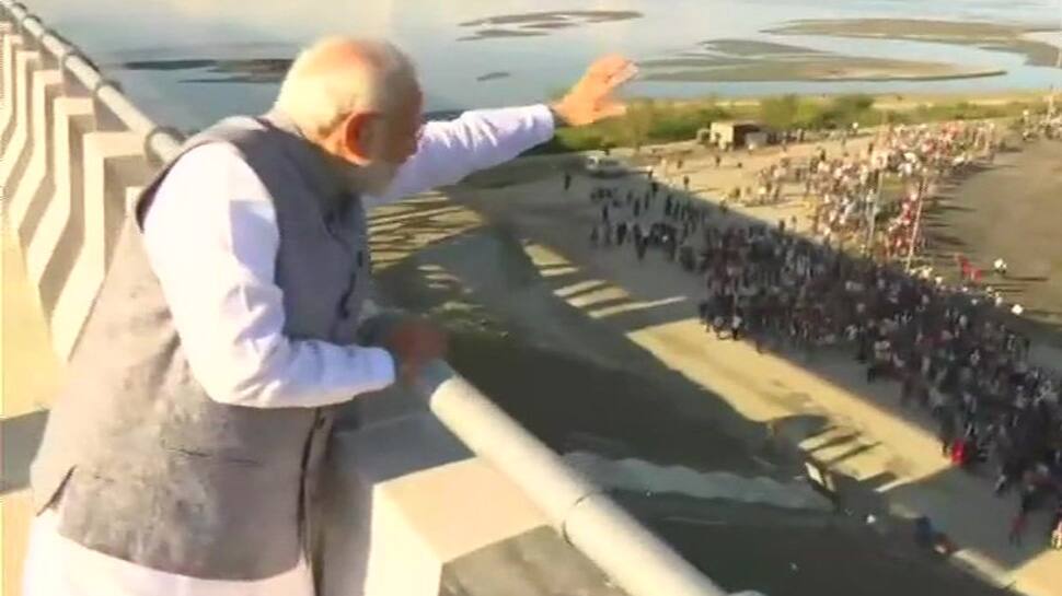 PM Modi inaugurates India&#039;s longest rail-road bridge Bogibeel Bridge on Bramhaputra river