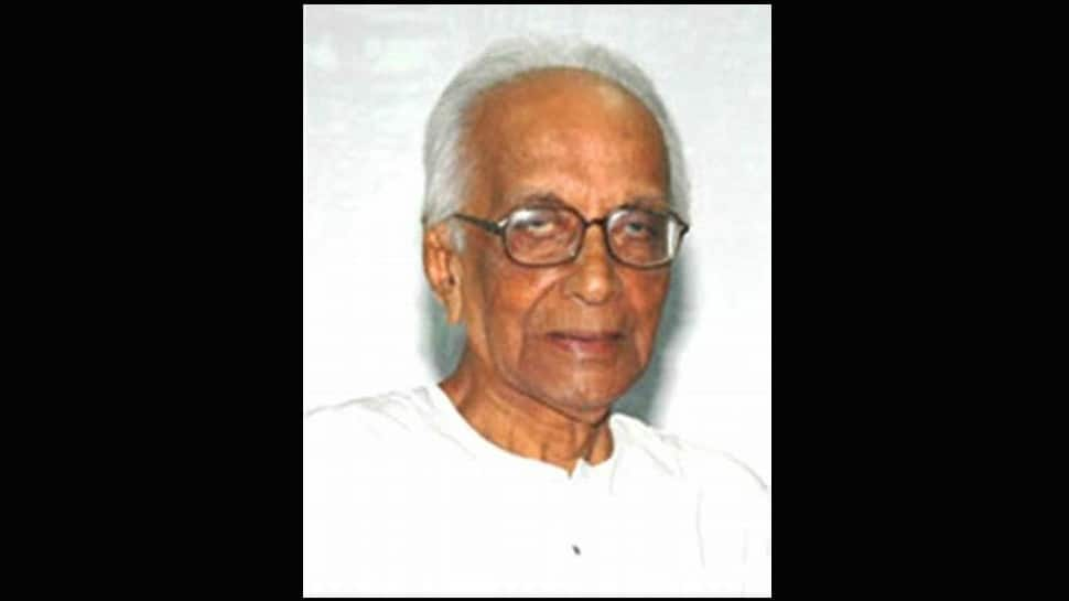 Sahitya Akademi award winning Bengali poet Nirendranath Chakraborty dies at 94