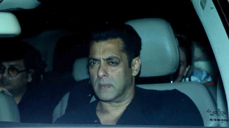 Salman Khan hosts a Christmas party for close friends, family — Check out the pics