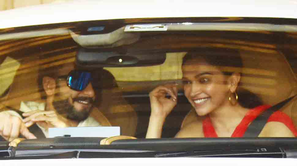 Deepika Padukone, Ranveer Singh can&#039;t stop laughing as they head to Zoya Akhtar&#039;s Christmas bash