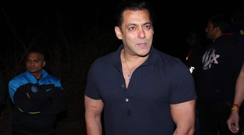 Birthday Photos: Salman Khan celebrates 53rd birthday with family and