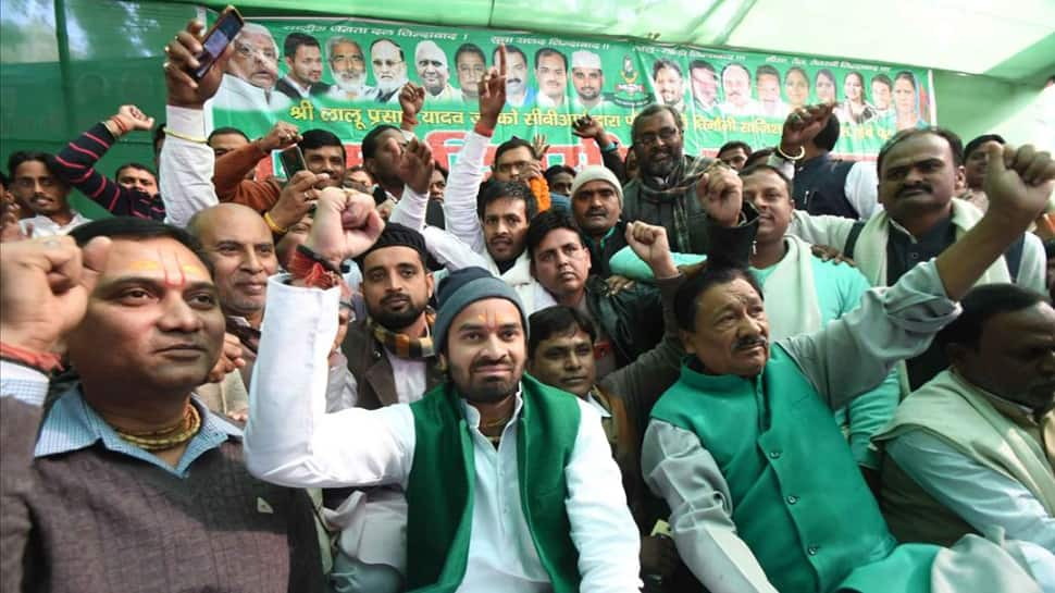 Drama at Patna police station as Tej Pratap Yadav stages protest, targets inspector