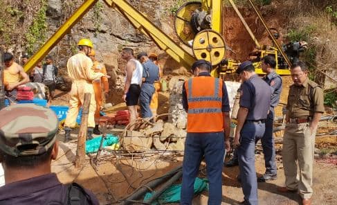 Efforts on to trace 15 trapped Meghalaya miners; Navy divers, firefighters join NDRF team