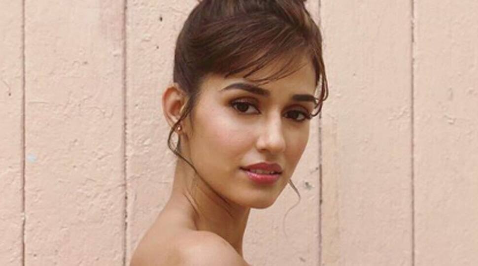 &#039;Waverunner&#039; Disha Patani sizzles in a bikini-See pic