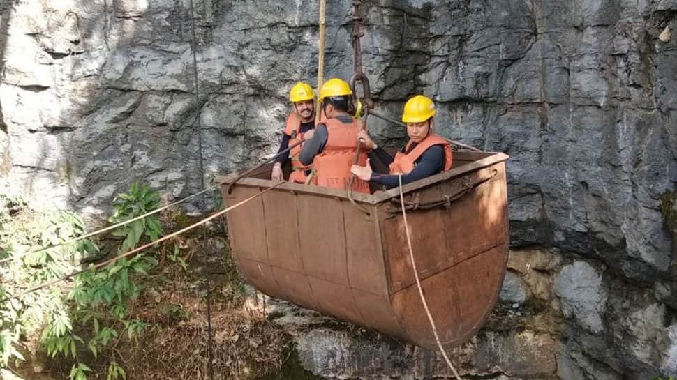 On 18th day of Meghalaya rescue ops, Navy divers re-enter shaft, want water level reduced