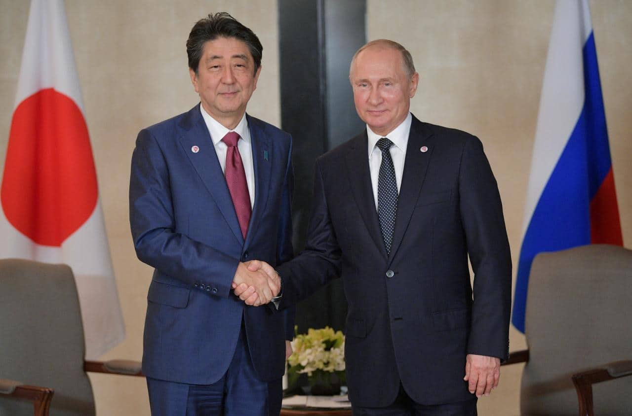 Japan PM Abe intends to push forward on peace treaty with Russia