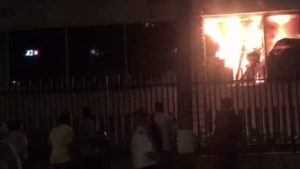 Fire breaks out in Mumbai&#039;s Crawford market area, rescue ops underway
